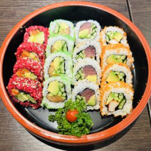 09. Uramaki Mix